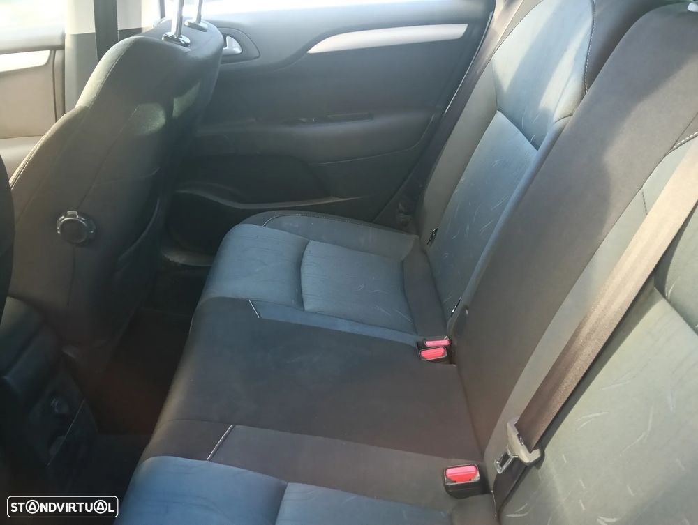 Citroën C4 e-HDi 115 ETG6 Business Class - 11