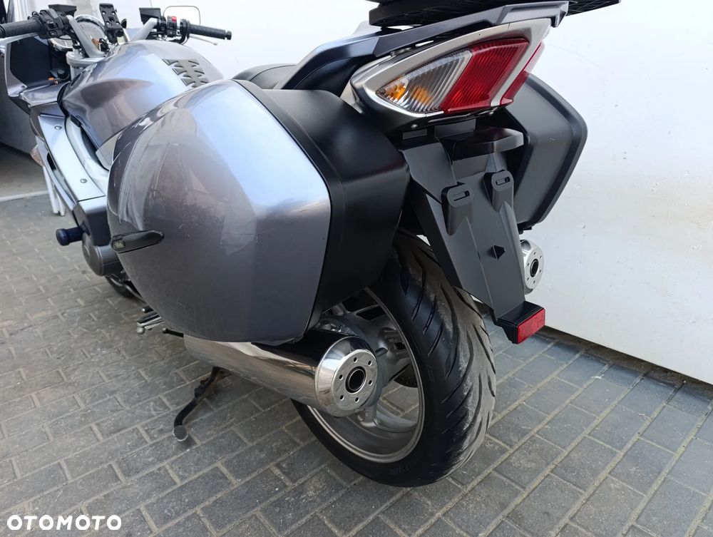 Yamaha FJR - 20