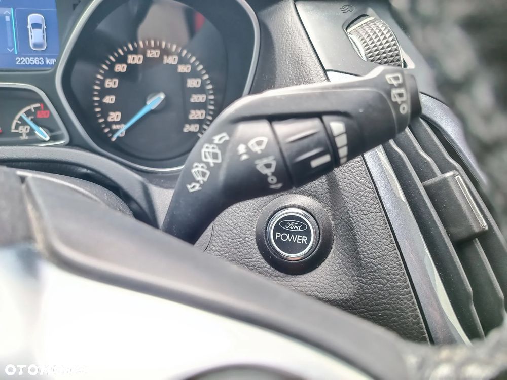 Ford Focus 1.6 EcoBoost Titanium - 19