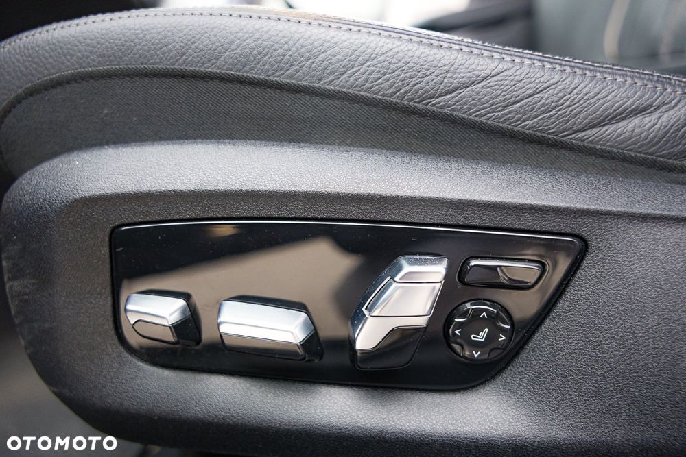 BMW Seria 5 520d MHEV - 5