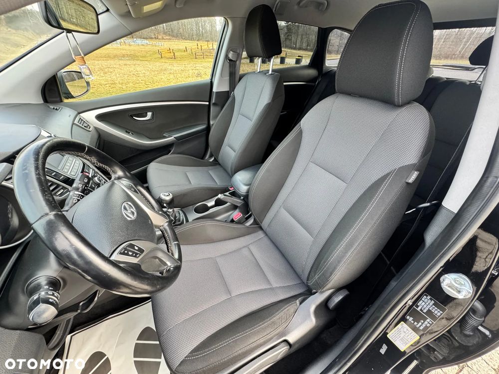 Hyundai i30 i30cw 1.4 CRDi Advantage - 23