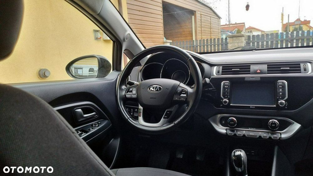 Kia Rio - 14