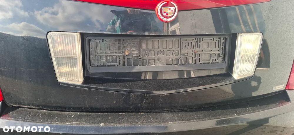 Klapa bagażnika Cadilac BLS Sedan - 2