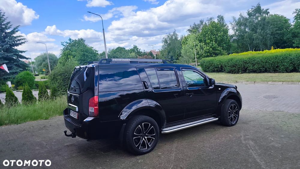 Nissan Pathfinder 2.5 dCi Premium - 34