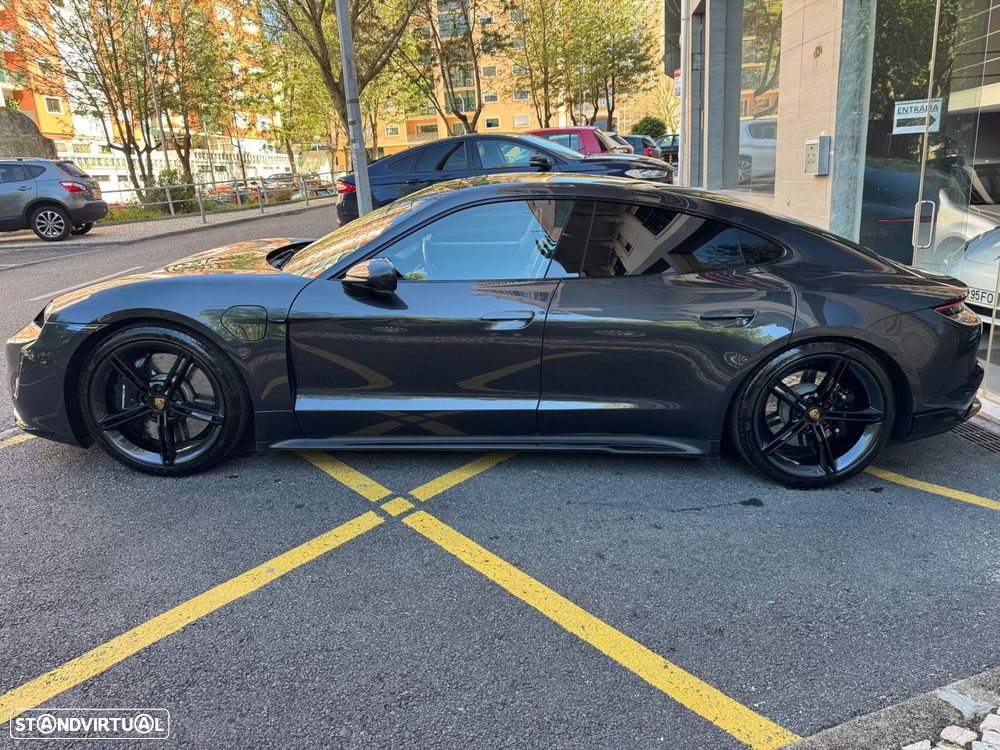 Porsche Taycan Turbo - 51