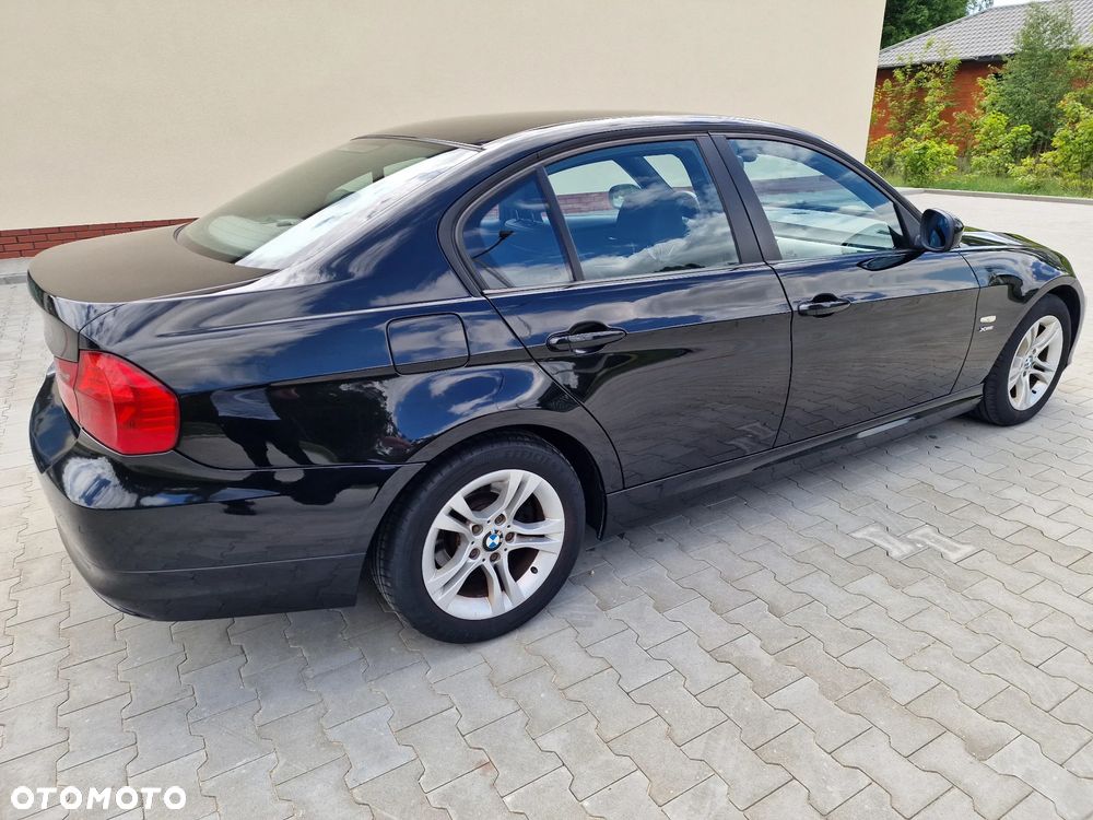 BMW Seria 3 320d xDrive - 2