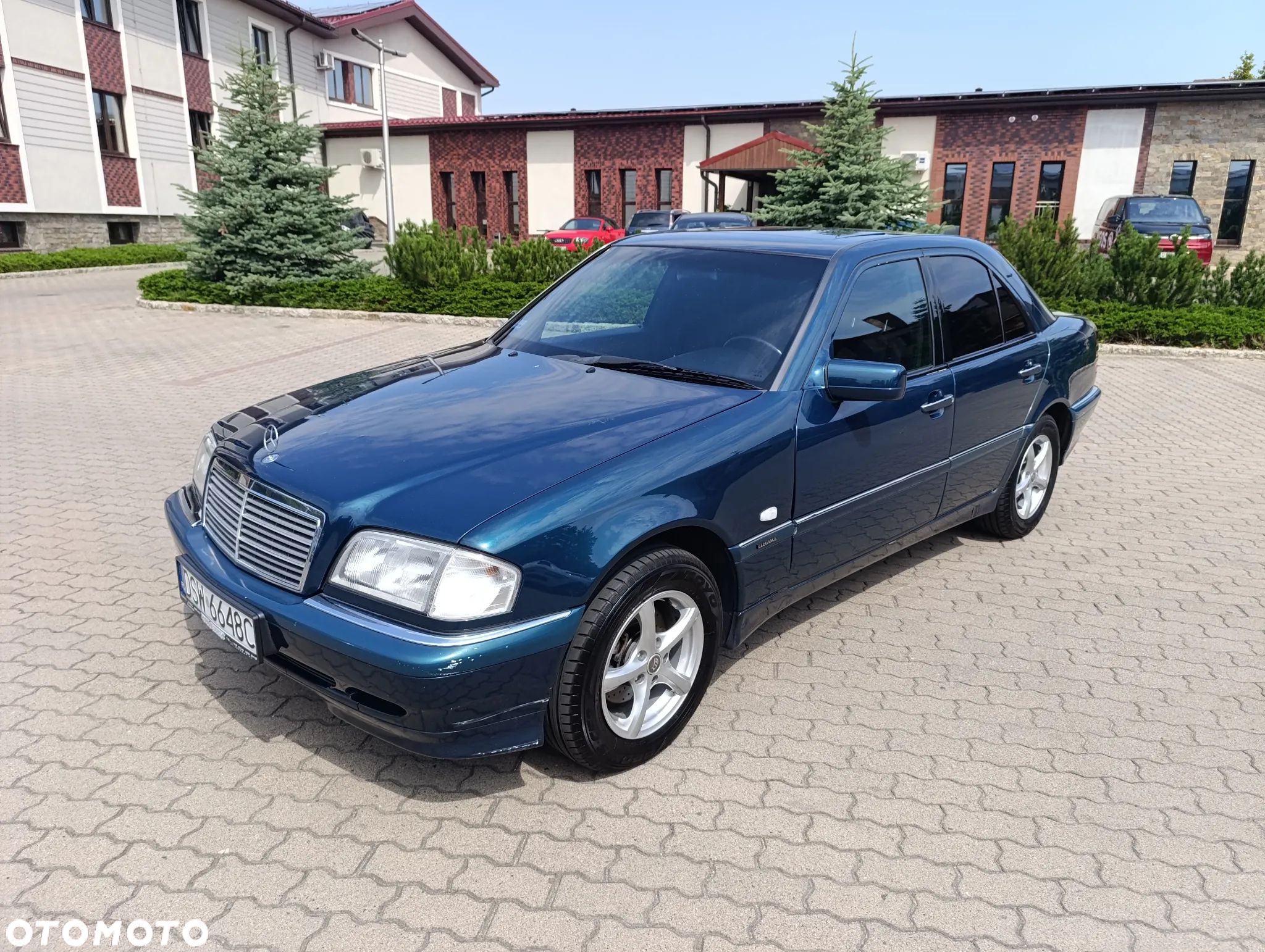 Mercedes-Benz Klasa C 180 Elegance - 1