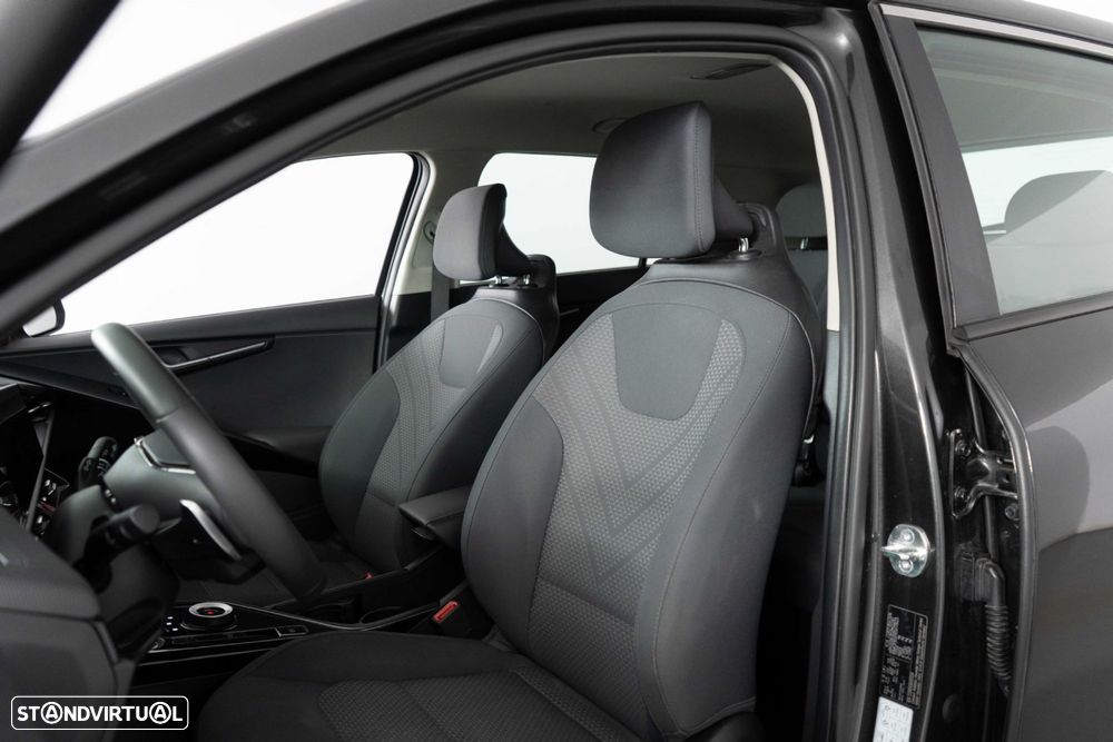Kia Niro EV 64kWh Drive - 10