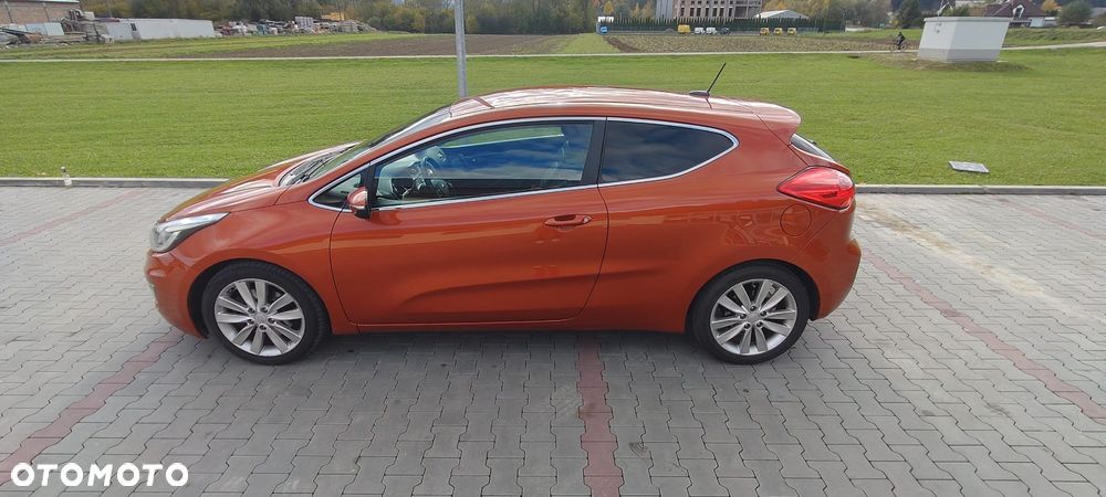 Kia ProCeed 1.4 L - 6