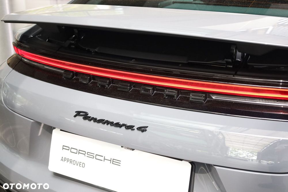 Porsche Panamera - 30