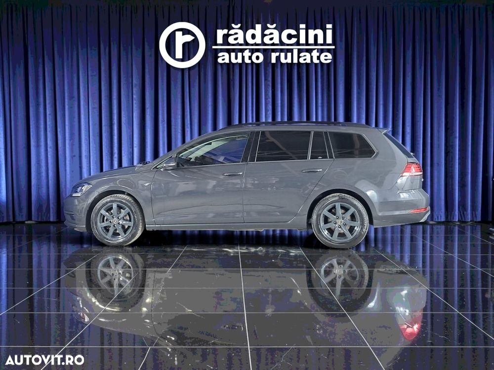 Volkswagen Golf - 6