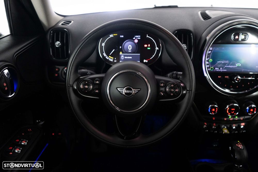 MINI Countryman Cooper SE ALL4 Auto - 17