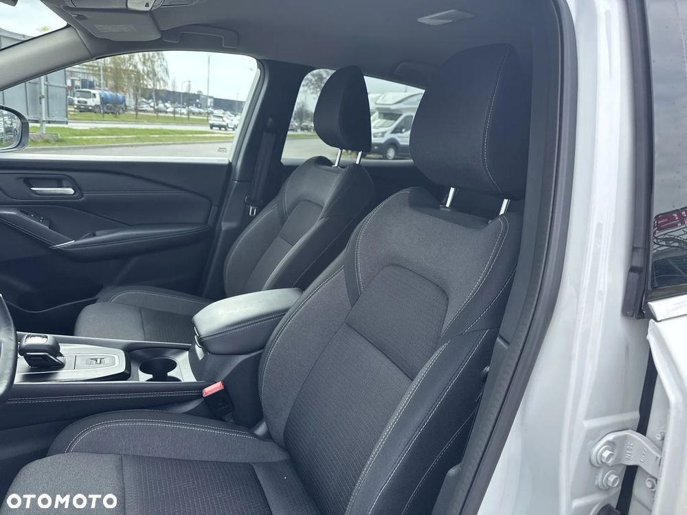 Nissan Qashqai 1.3 DIG-T MHEV N-Connecta Xtronic - 20