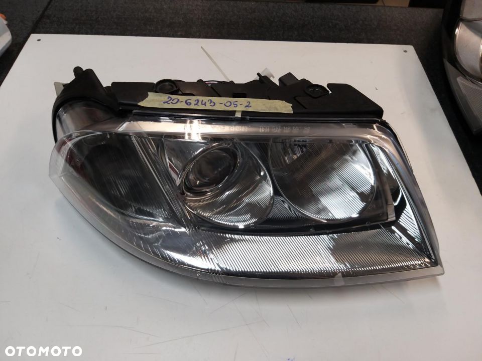 Reflektor Prawy  VW PASSAT B5 B GP  H7, elektryczny, kolor wkładu: srebrny VW PASSAT 10.00-05.05 - 1