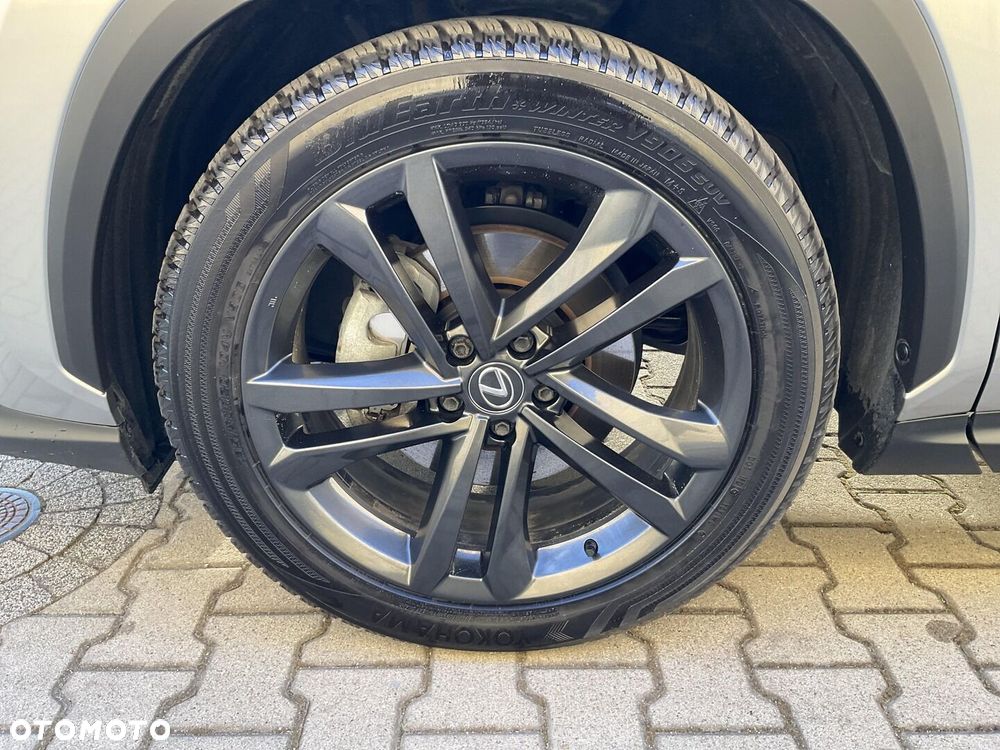 Lexus NX 350h Prestige AWD - 36