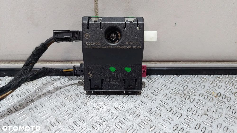 WZMACNIACZ ANTENOWY BMW X5 E70 4,8i R2007 NR 9141491 - 1