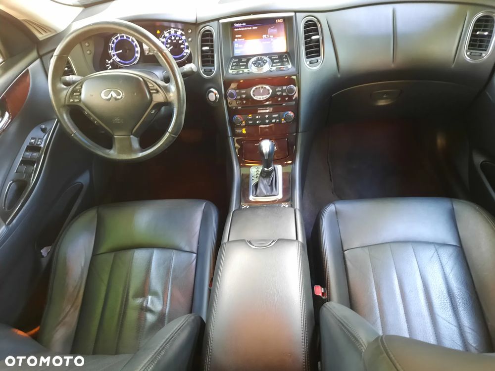 Infiniti EX - 2