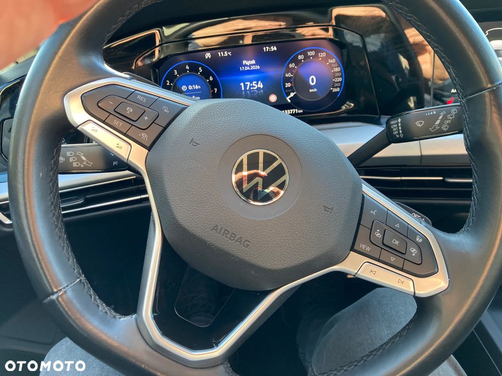 Volkswagen Golf 1.5 eTSI OPF DSG Style - 22