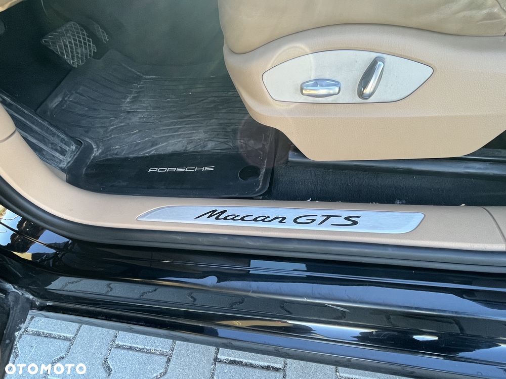 Porsche Macan GTS PDK - 17