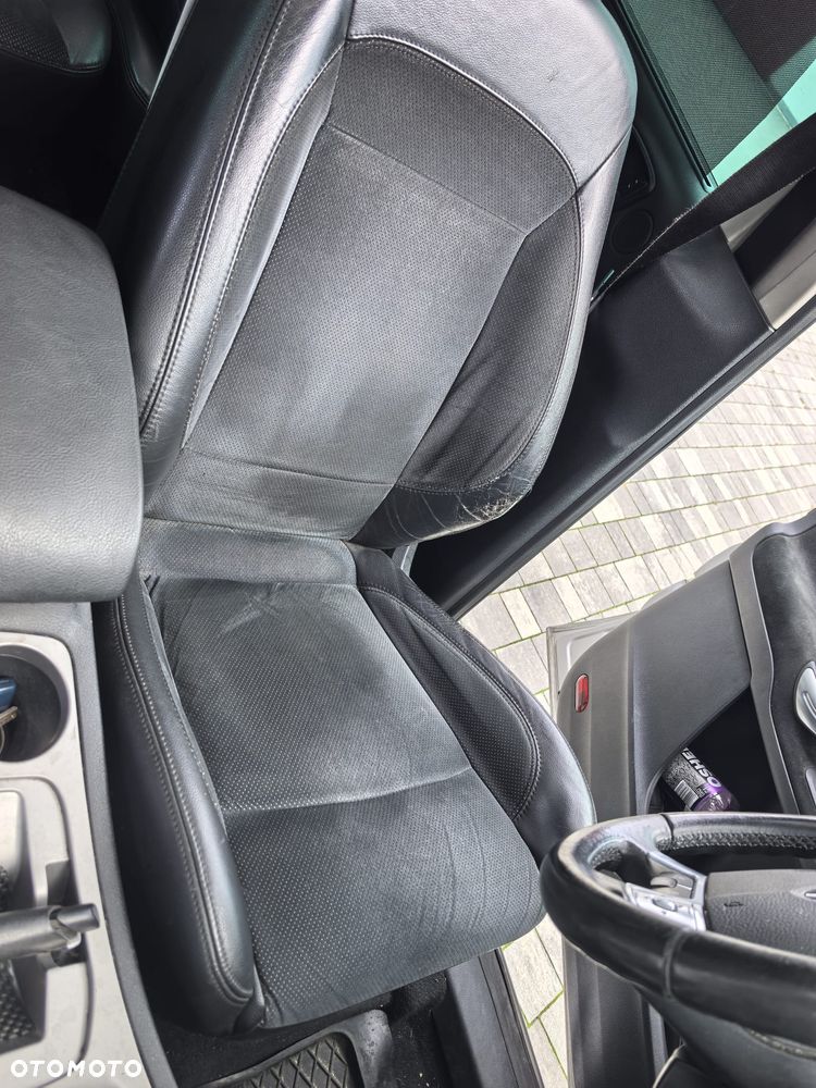Ford S-Max 2.5 Titanium - 11