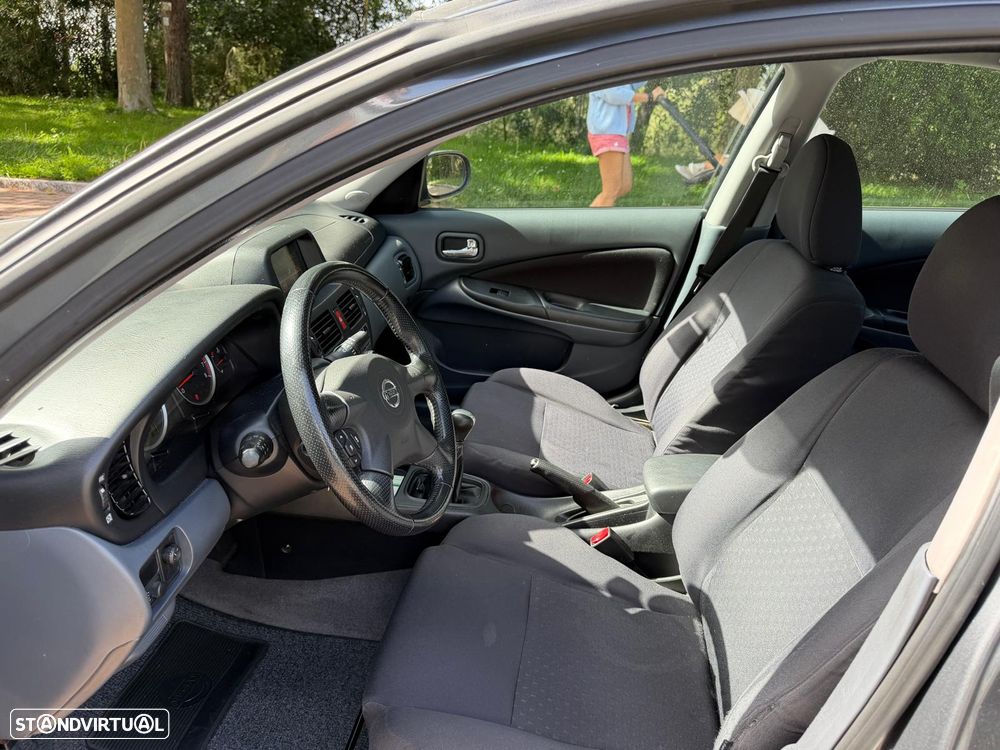Nissan Almera 1.5 Visia AC - 16