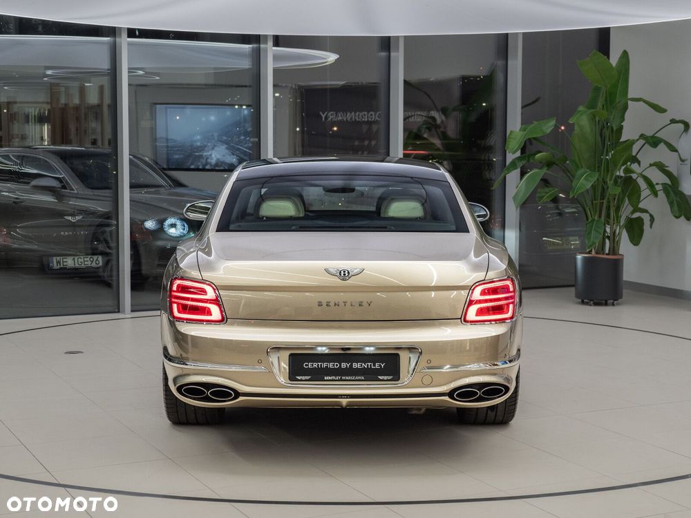 Bentley Flying Spur - 17