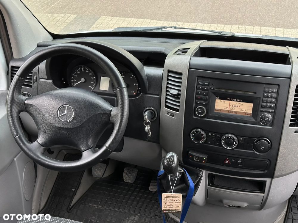 Mercedes-Benz SPRINTER L4H2 - 14