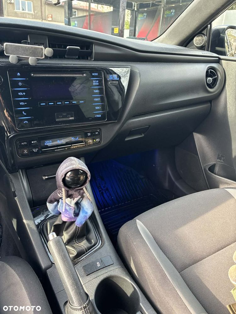 Toyota Auris 1.33 VVT-i Active - 9