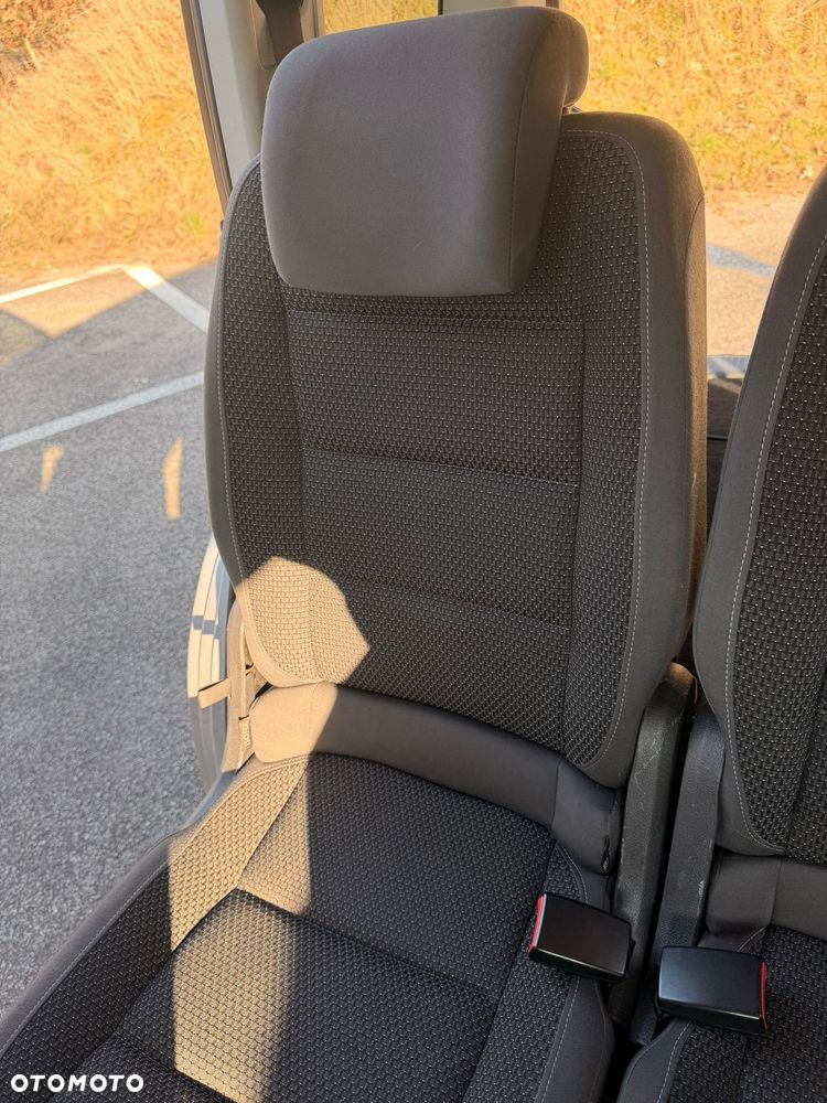 Volkswagen Touran 1.6 TDI DPF Comfortline DSG - 29