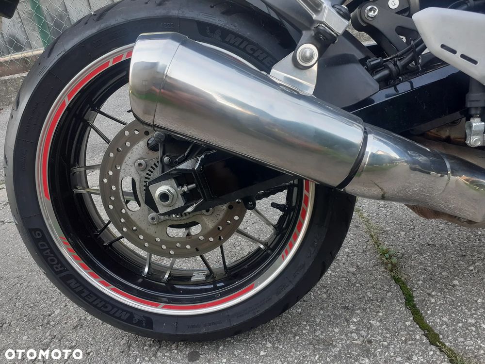 Kawasaki Z 900 RS - 25