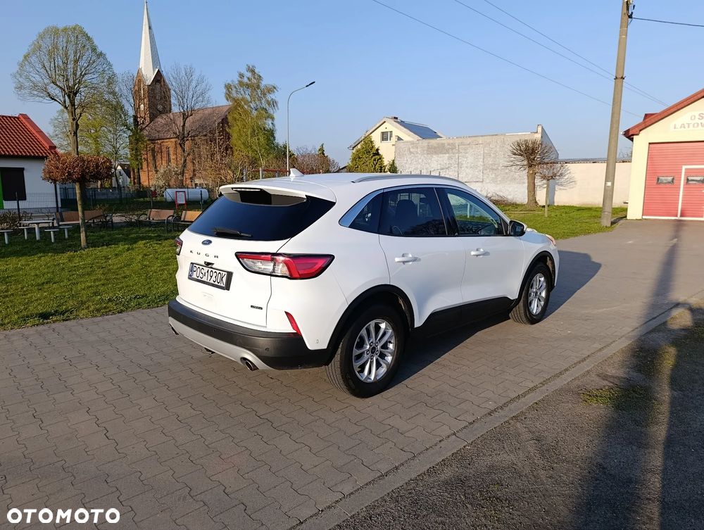 Ford Kuga - 10