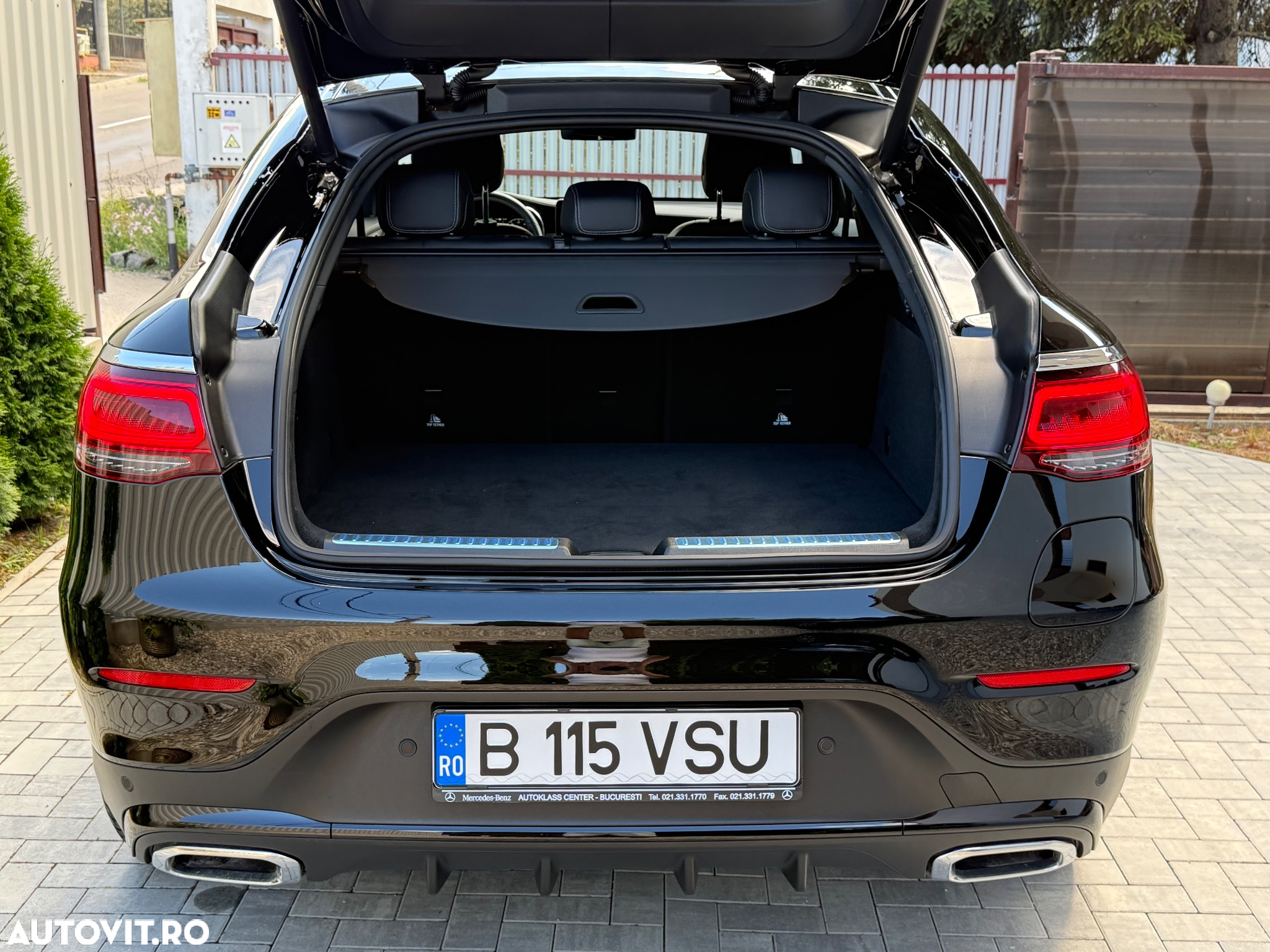 Mercedes-Benz GLC Coupe 300 e 4Matic 9G-TRONIC AMG Line - 13