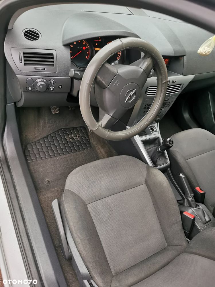 Opel Astra 1.6 - 9