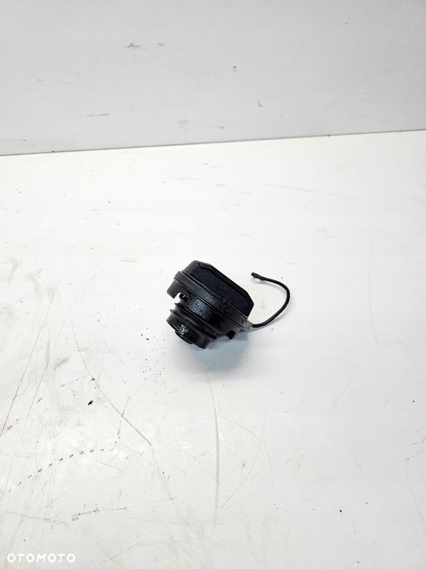 KOREK WLEWU PALIWA AUDI VW SEAT SKODA 1J0201553C - 1