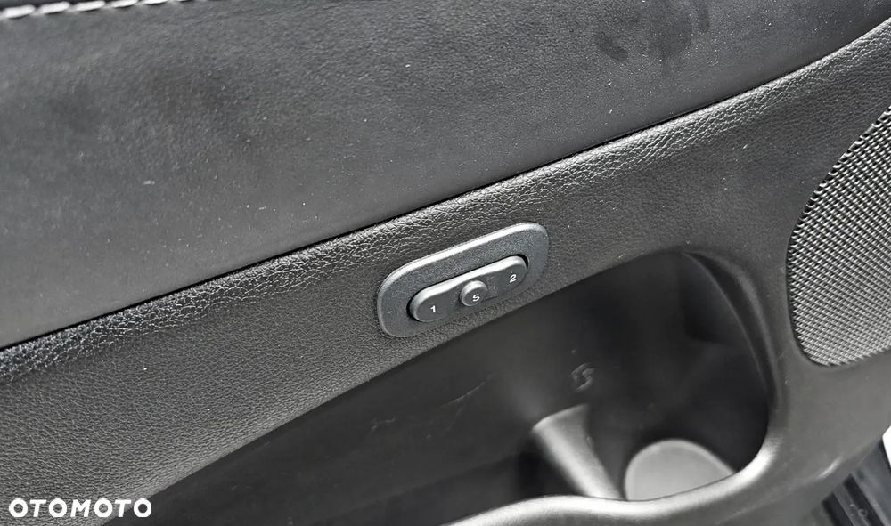 Jeep Grand Cherokee - 19