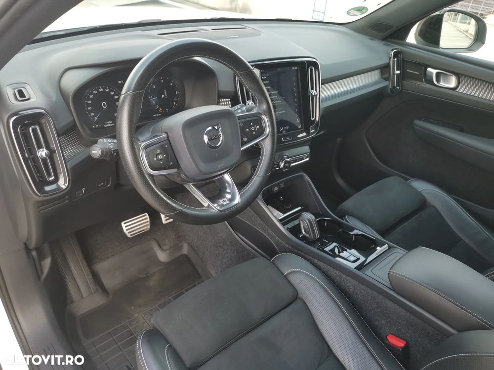 Volvo XC 40 D4 AWD R-Design - 25