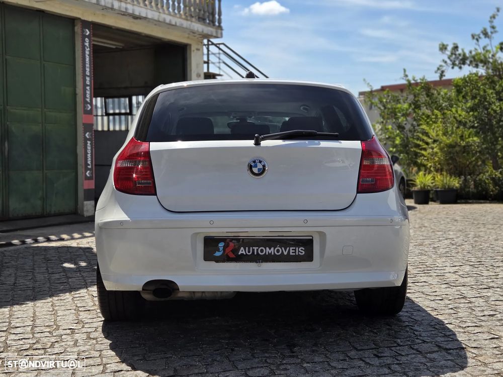 BMW 118 iA - 6