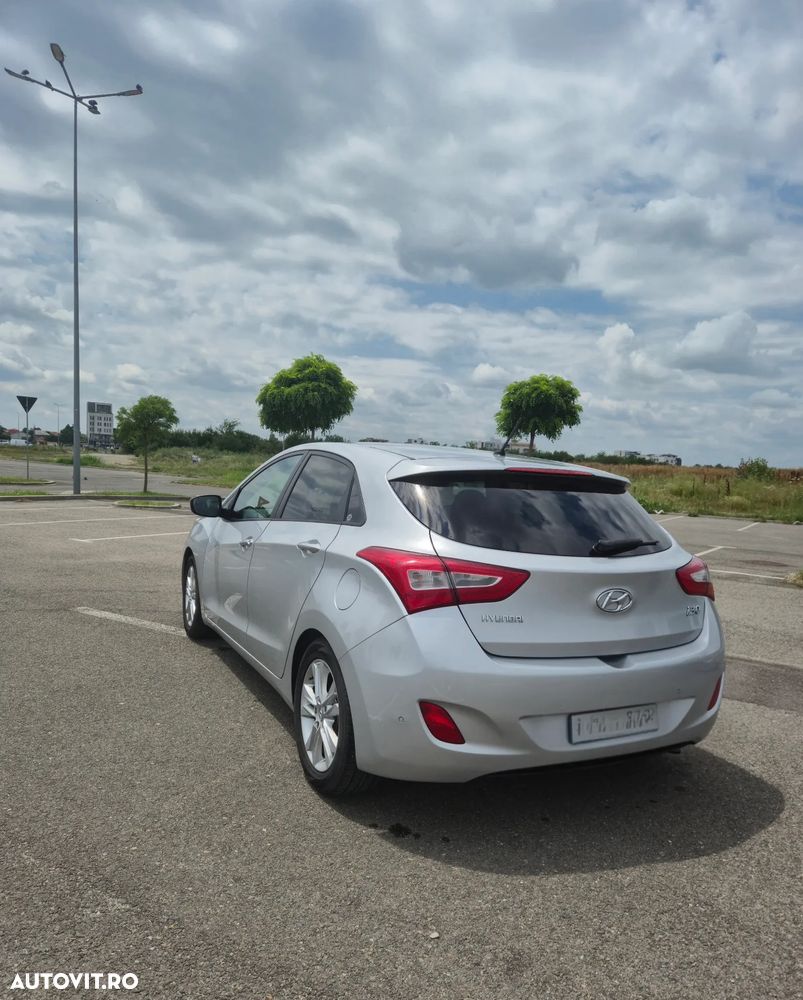 Hyundai i30 1.6 GDI Exclusive Special Edition - 6