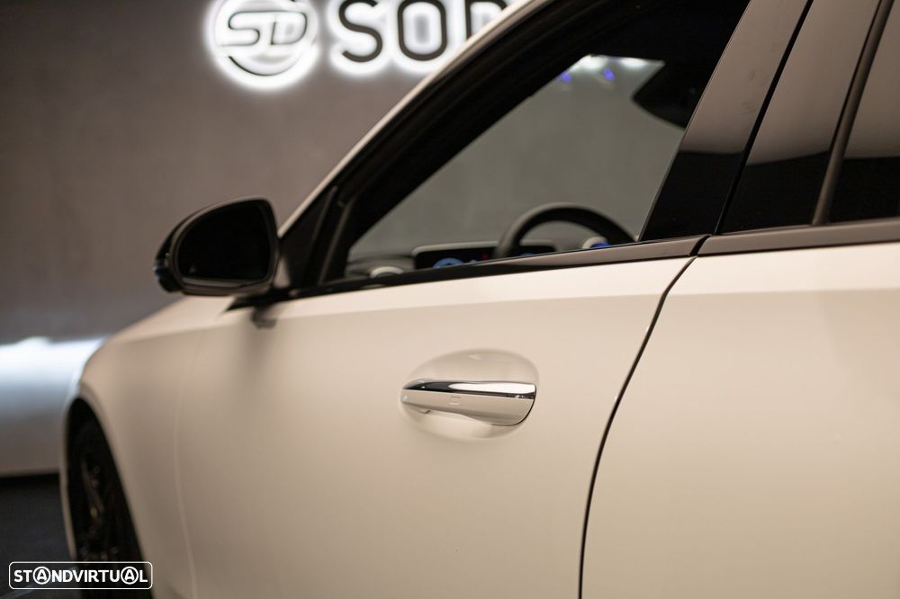 Mercedes-Benz C 300 e AMG Line - 29