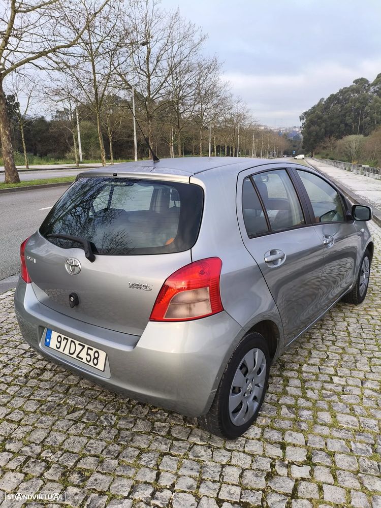 Toyota Yaris 1.0 VVT-i AC - 5