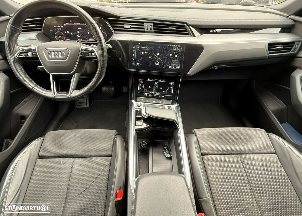 Audi e-tron 55 quattro S line - 18