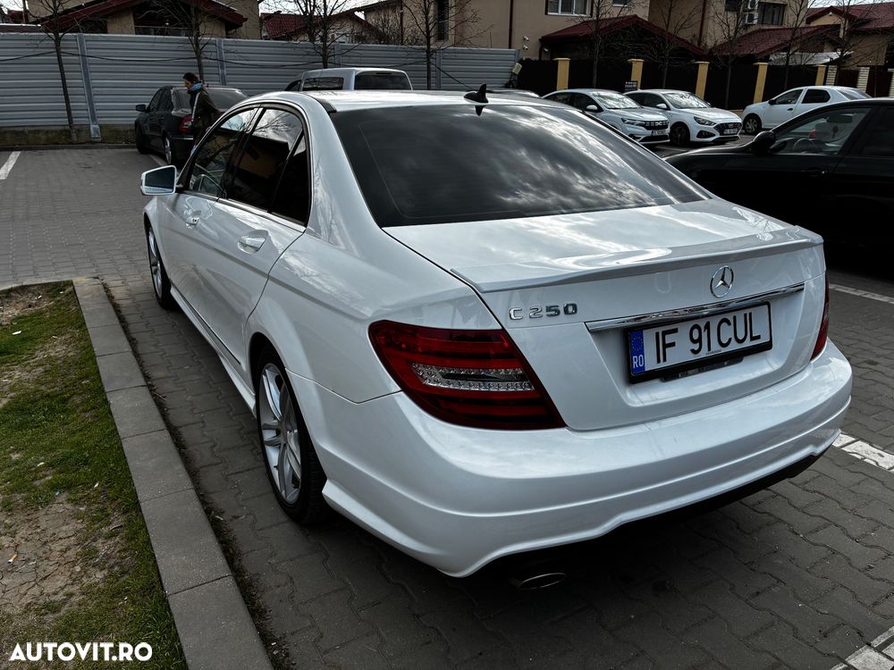 Mercedes-Benz C 250 CGI BlueEFFICIENCY - 25