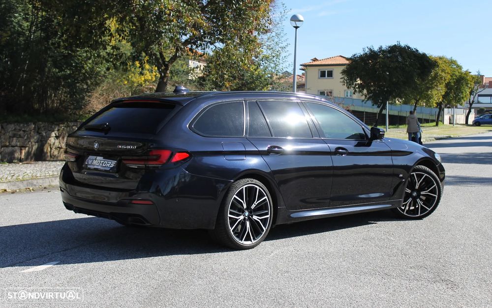 BMW 540 d xDrive Pack Desportivo M Auto - 7