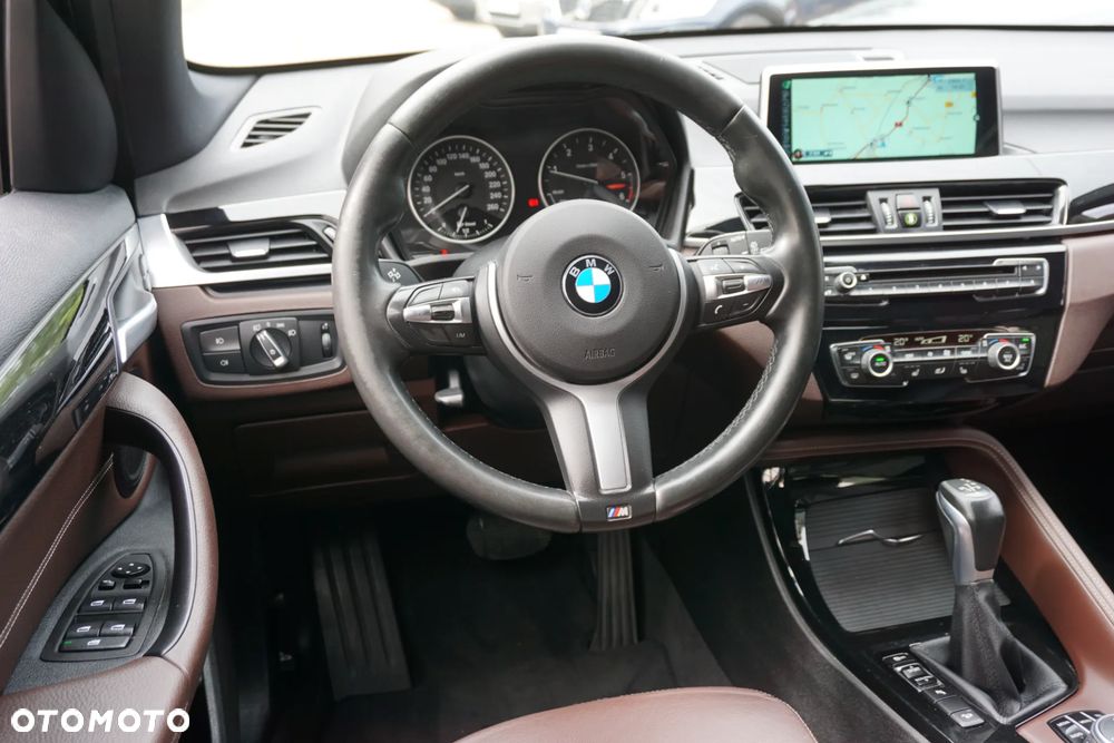 BMW X1 xDrive20d xLine sport - 14
