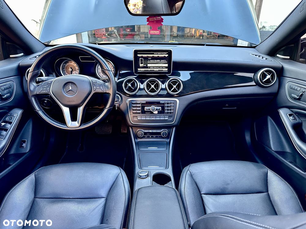 Mercedes-Benz CLA 250 7G-DCT AMG Line - 17