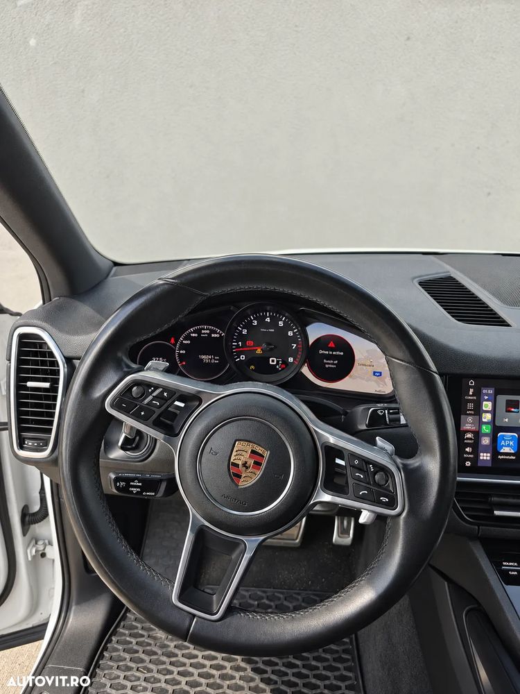Porsche Cayenne Standard - 9