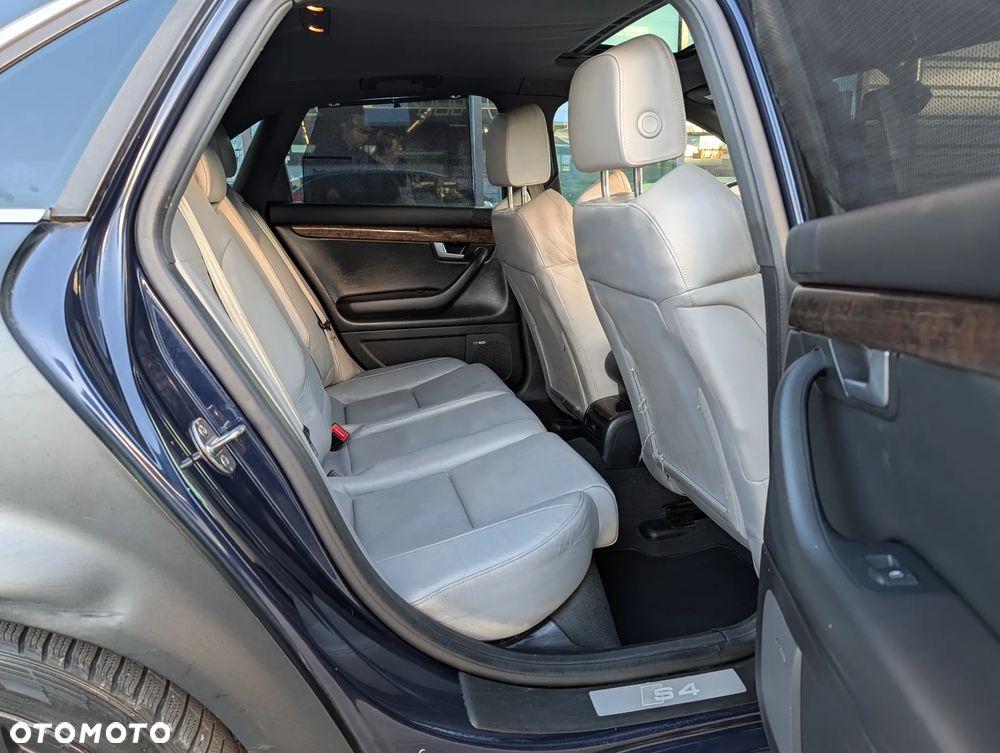 Audi S4 Limousine - 16