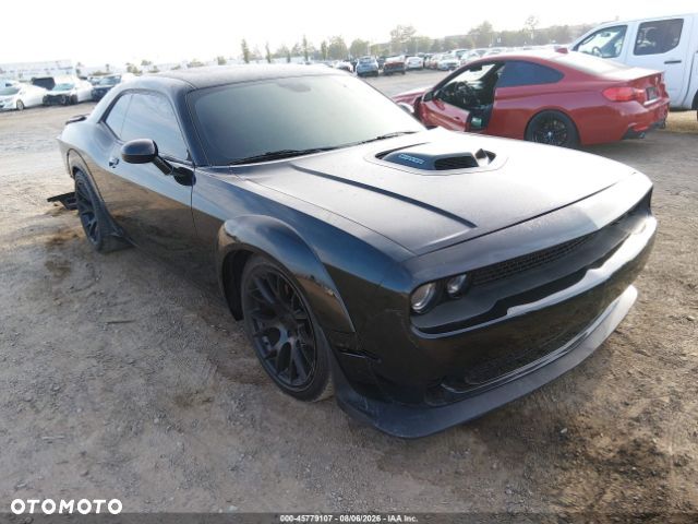 Dodge Challenger - 1