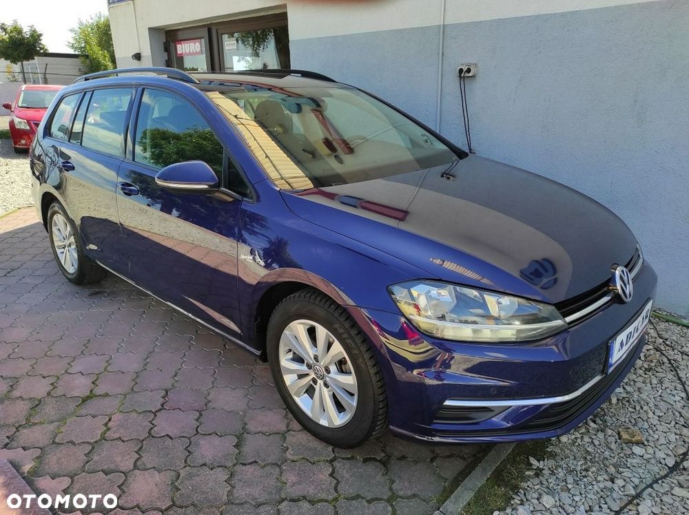 Volkswagen Golf - 8