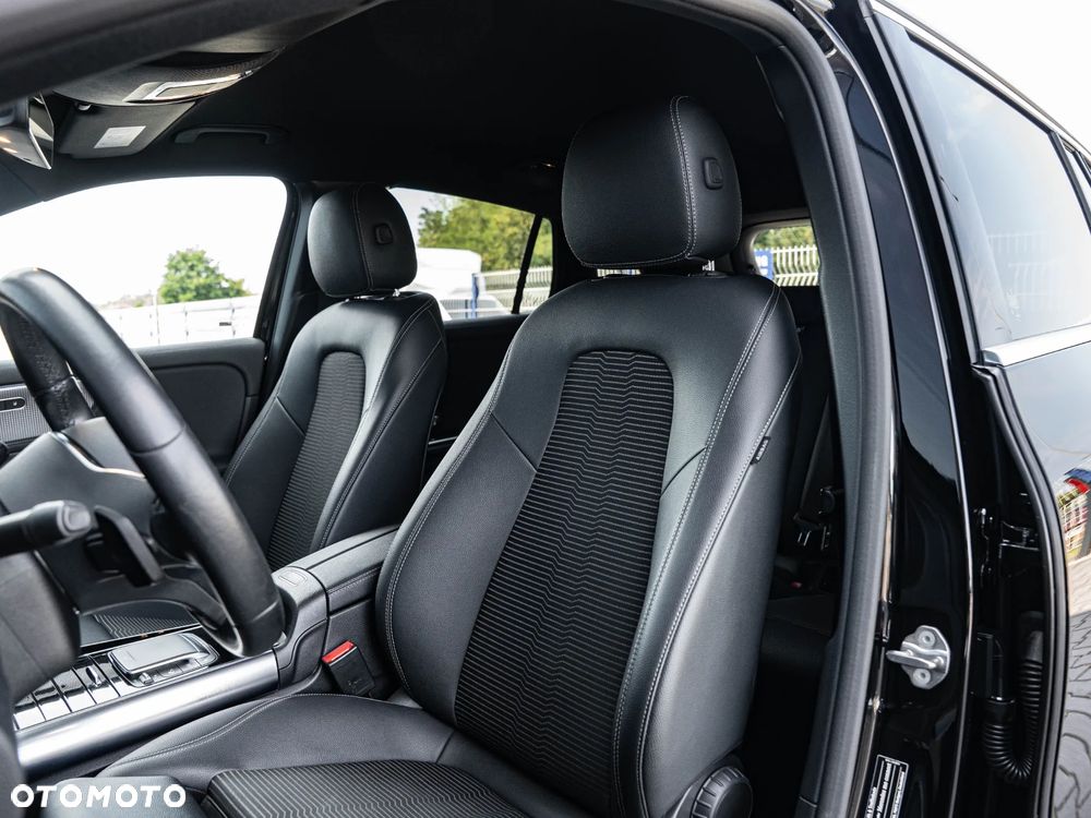 Mercedes-Benz GLA 250 e 8G-DCT Edition Progressive Line - 24